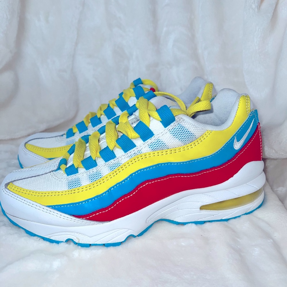 Grade School.. Nike Air Max 95…